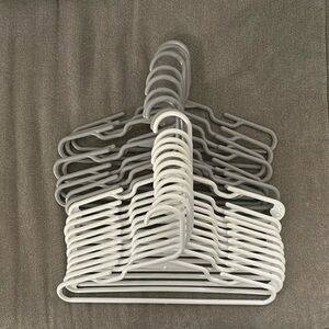 Pack of 20 kids hangers